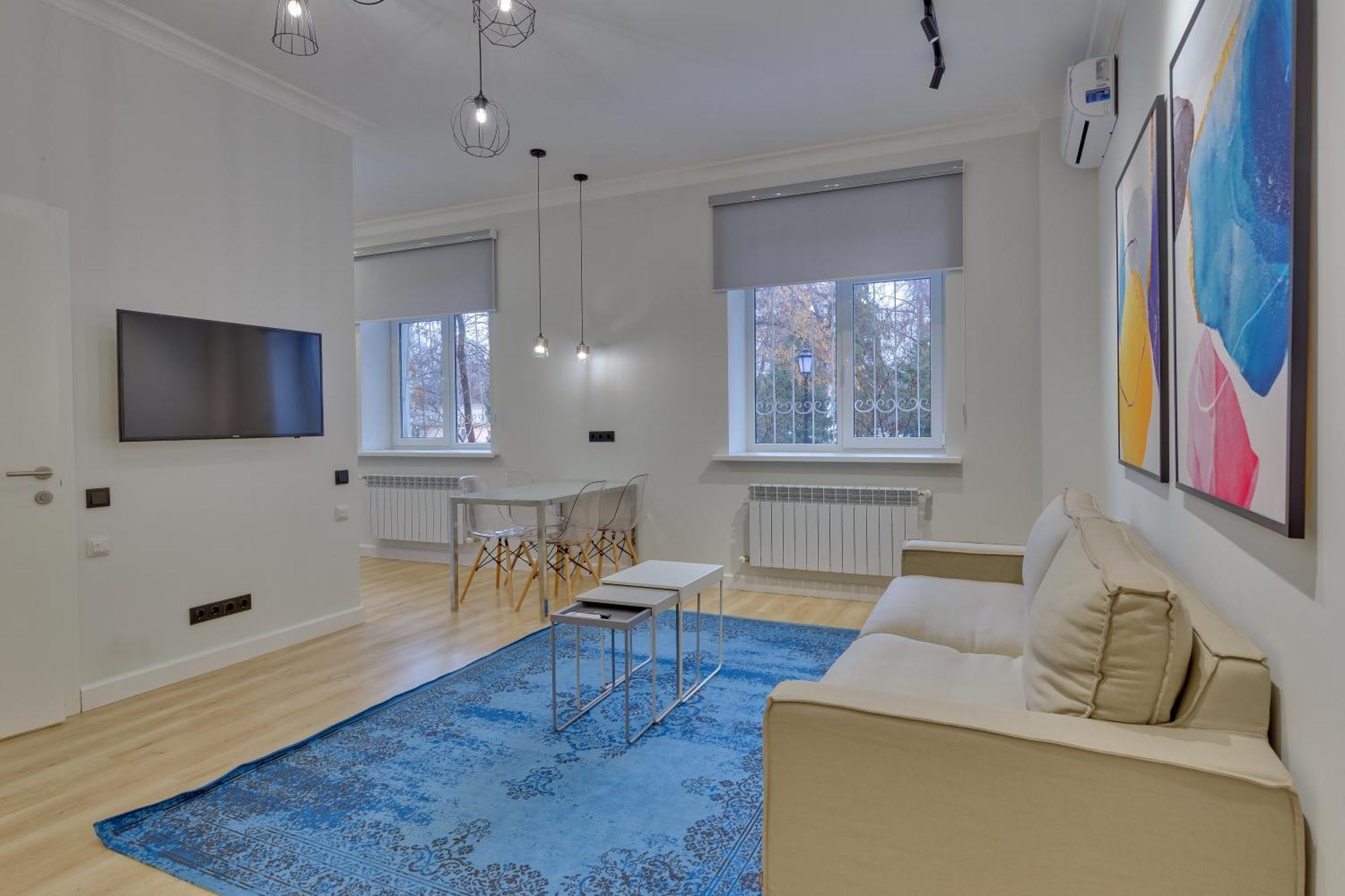 Opera Apartments Almati Szoba fotó