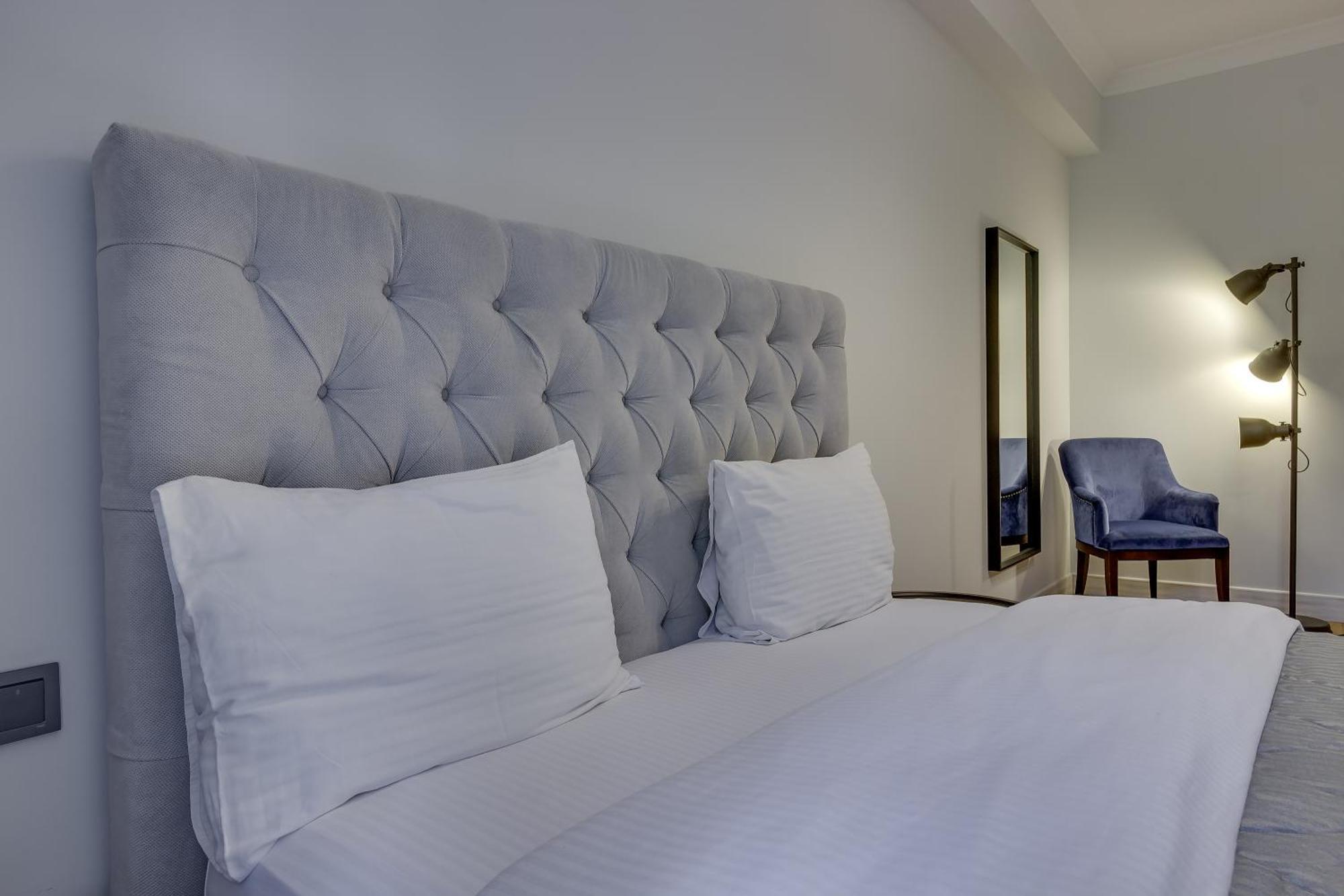 Opera Apartments Almati Szoba fotó